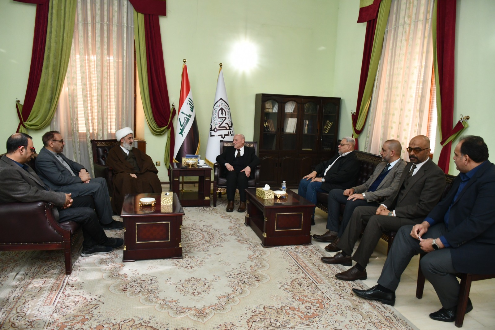 دکتر عبدی‌پور با رئیس بیت‌الحکمه بغداد دیدار کردند
